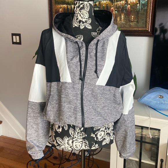 PINK windbreaker - Picture 1 of 11